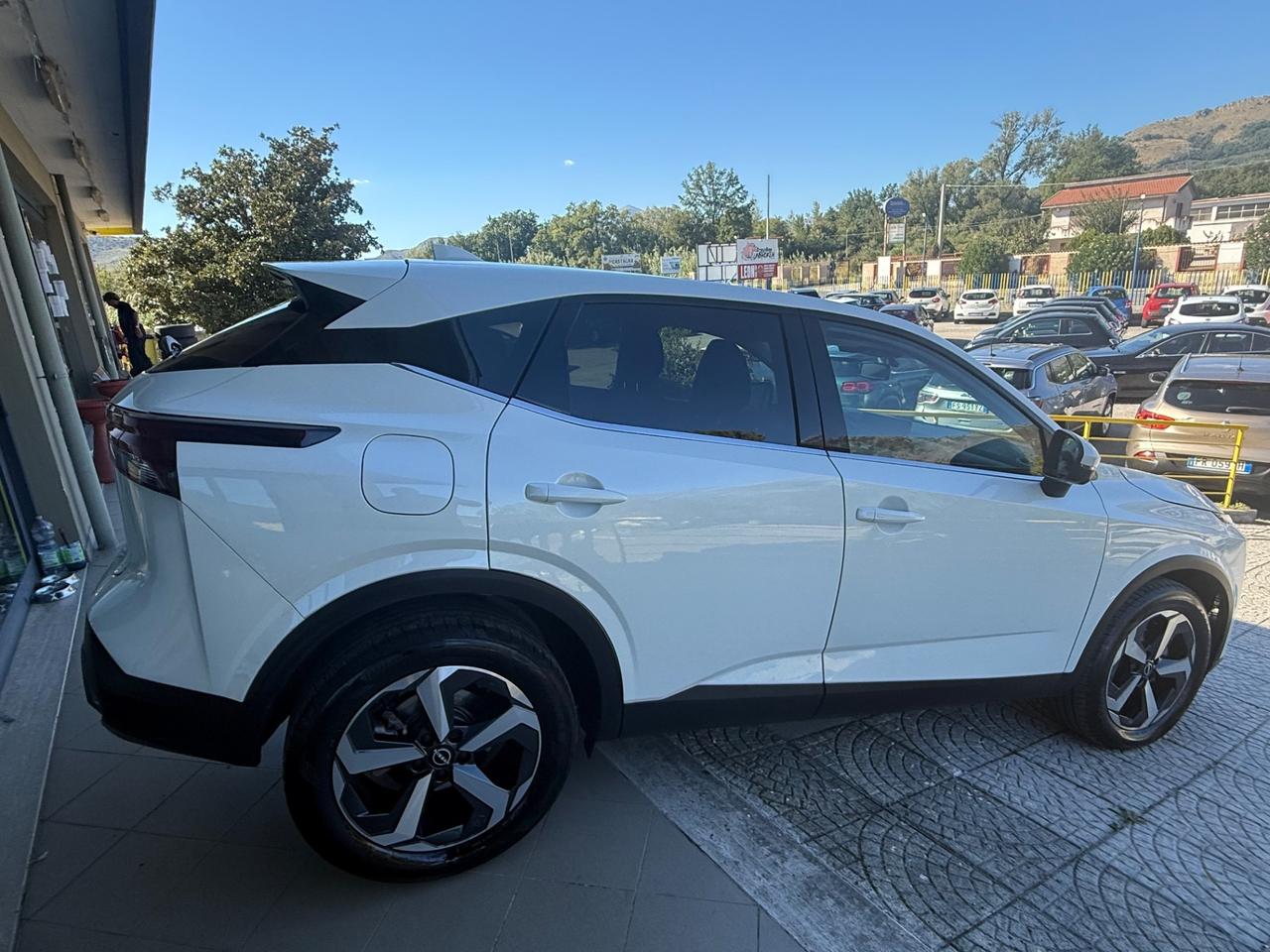 Nissan Qashqai MHEV 140 CV N-Design km 17 mila permute e finanziamenti