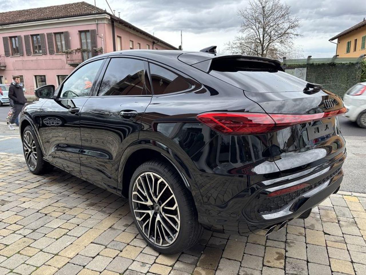 Audi Q5 SPB 40 TDI 204 CV quattro S tronic Identity Black