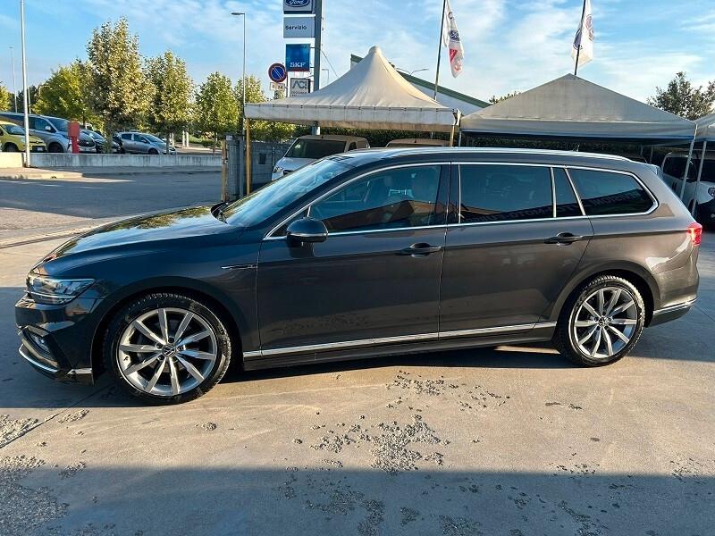 Volkswagen Passat Variant 2.0 TDI DSG Executive R-LINE