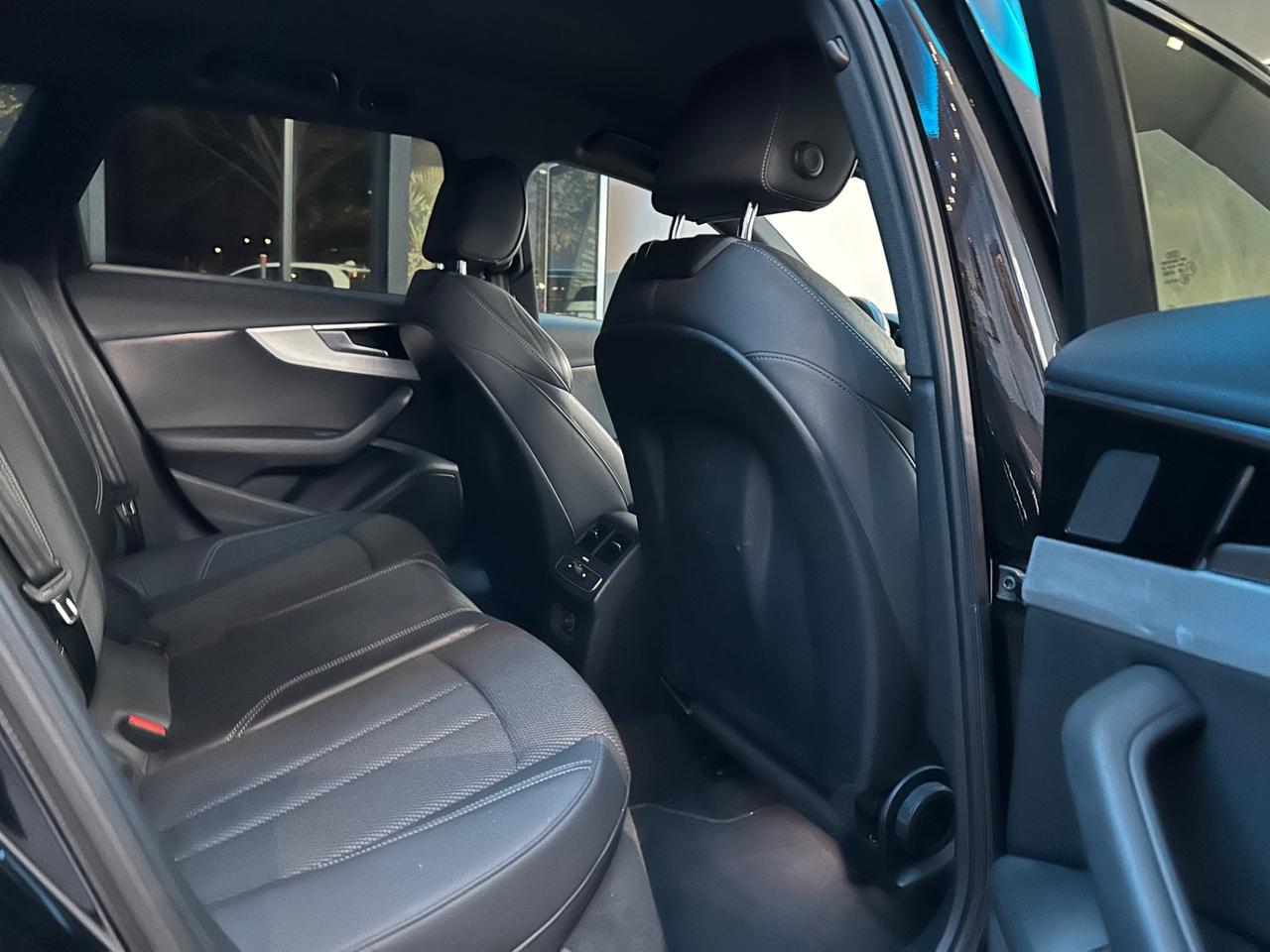 Audi A4 Avant 35 TDI/163 CV S tronic line edition