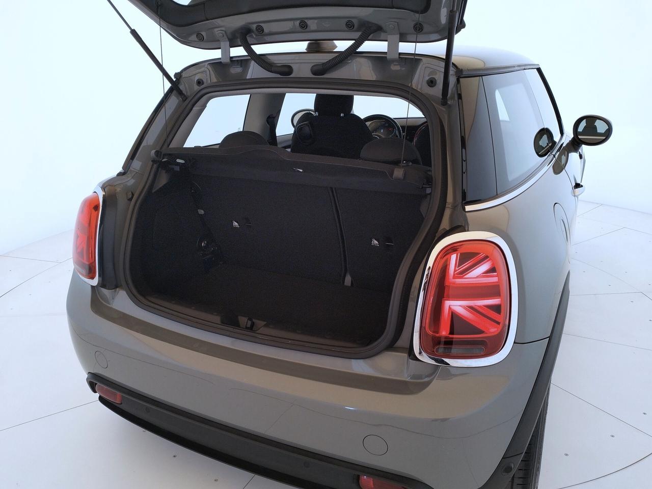 Mini Full Electric Cooper SE Classic - NEOPATENTATI
