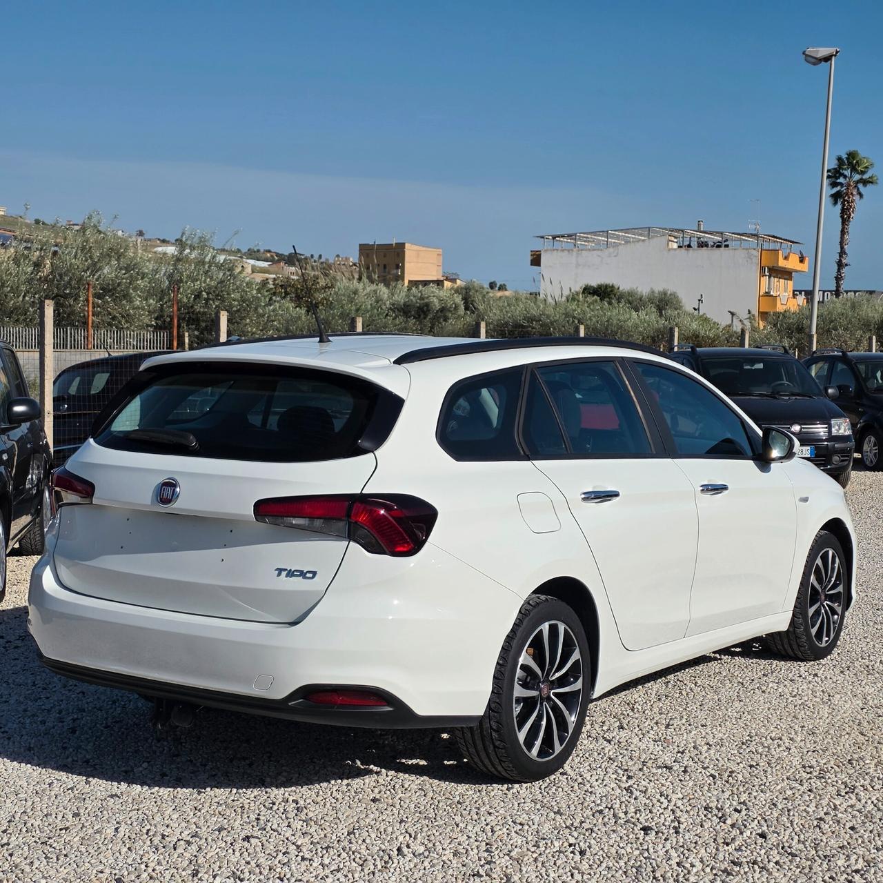 Fiat Tipo 1.6 Mjt S&S SW Lounge
