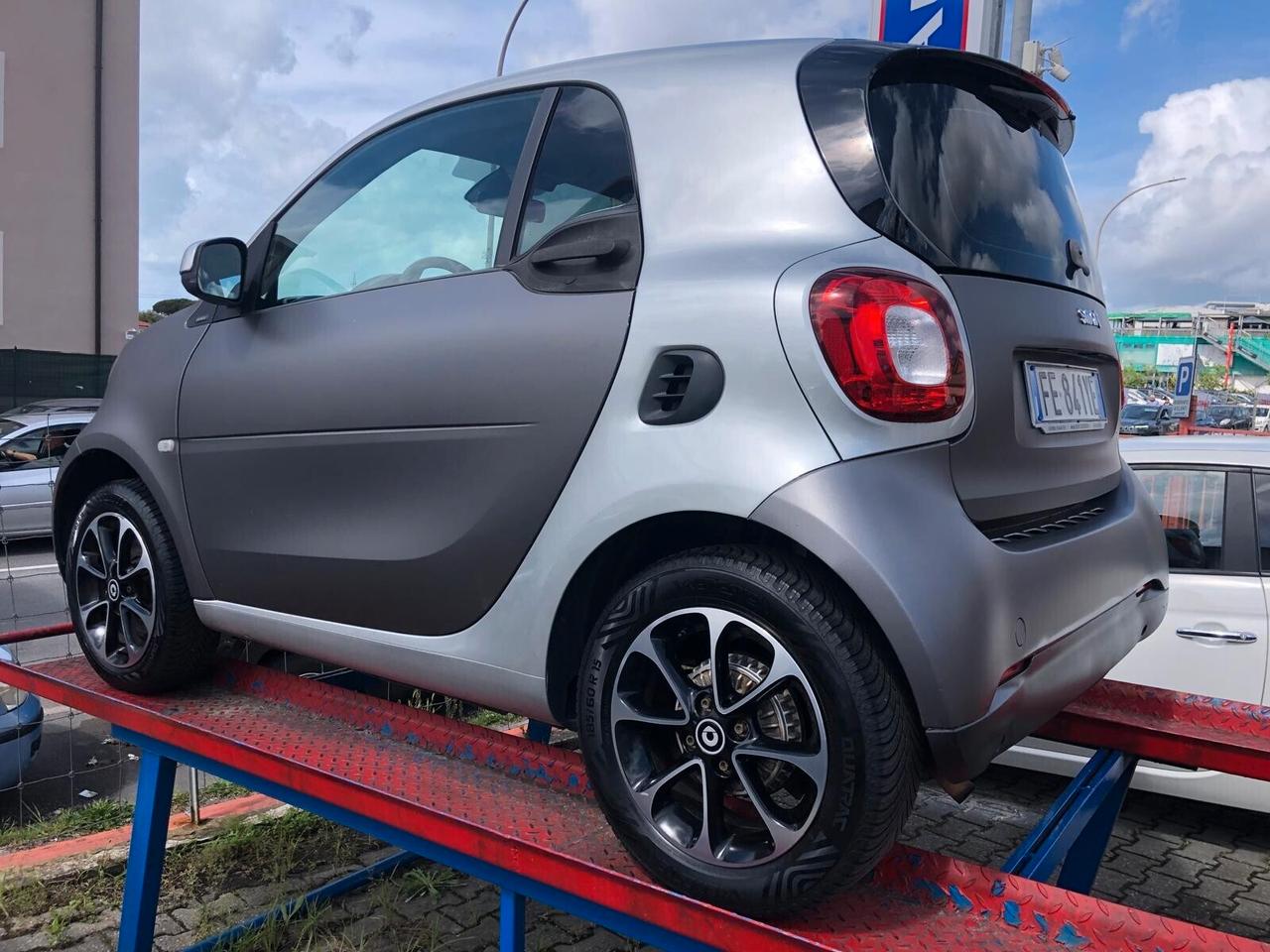 Smart ForTwo 70 1.0 Passion AUTOMATICA CON GARANZIA 12 MESI ESTENDIBILE FINO A 36 MESI!!!