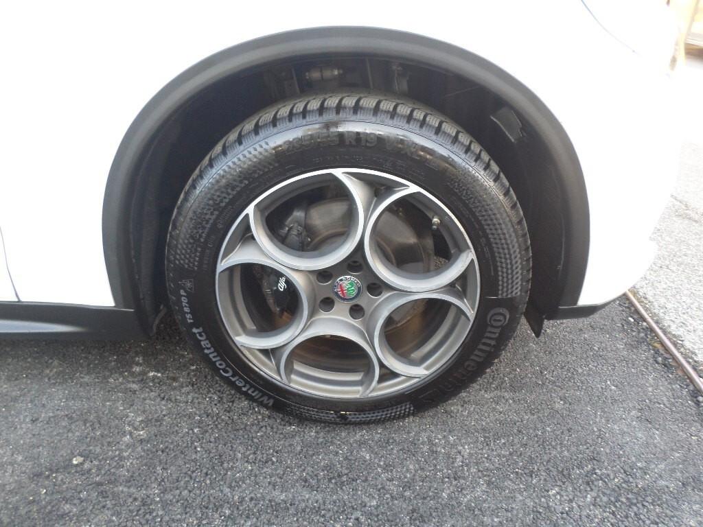 Alfa Romeo Stelvio 2.2 Turbodiesel 190 CV AT8 Q4 Sprint