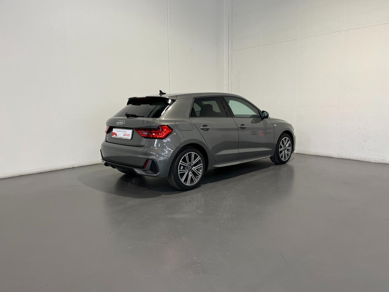 AUDI A1 SPORTBACK 30 TFSI S-TRONIC S-LINE EDITION