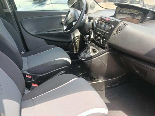 LANCIA Ypsilon 0.9 TwinAir 85 CV 5 porte Metano Ecochic Elefantin