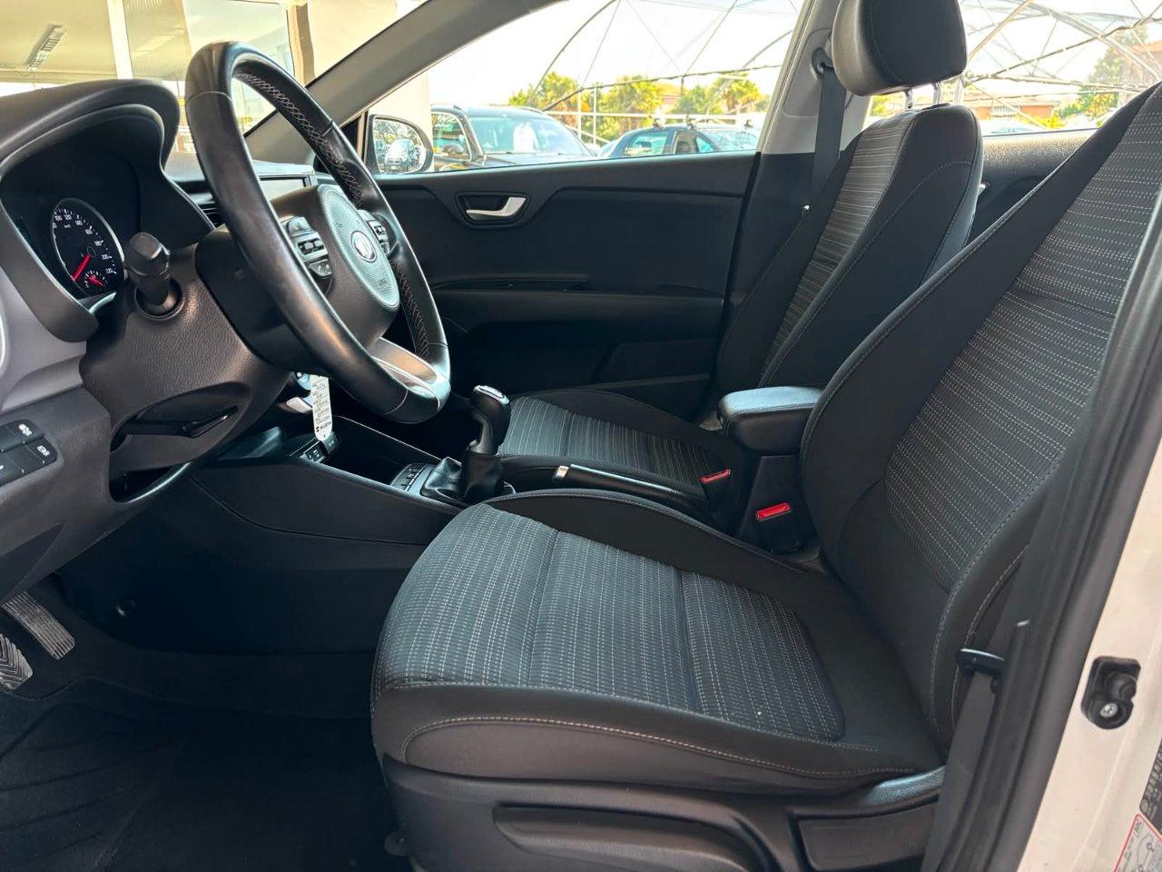 Kia Stonic 1.4 mpi Urban 100cv my18