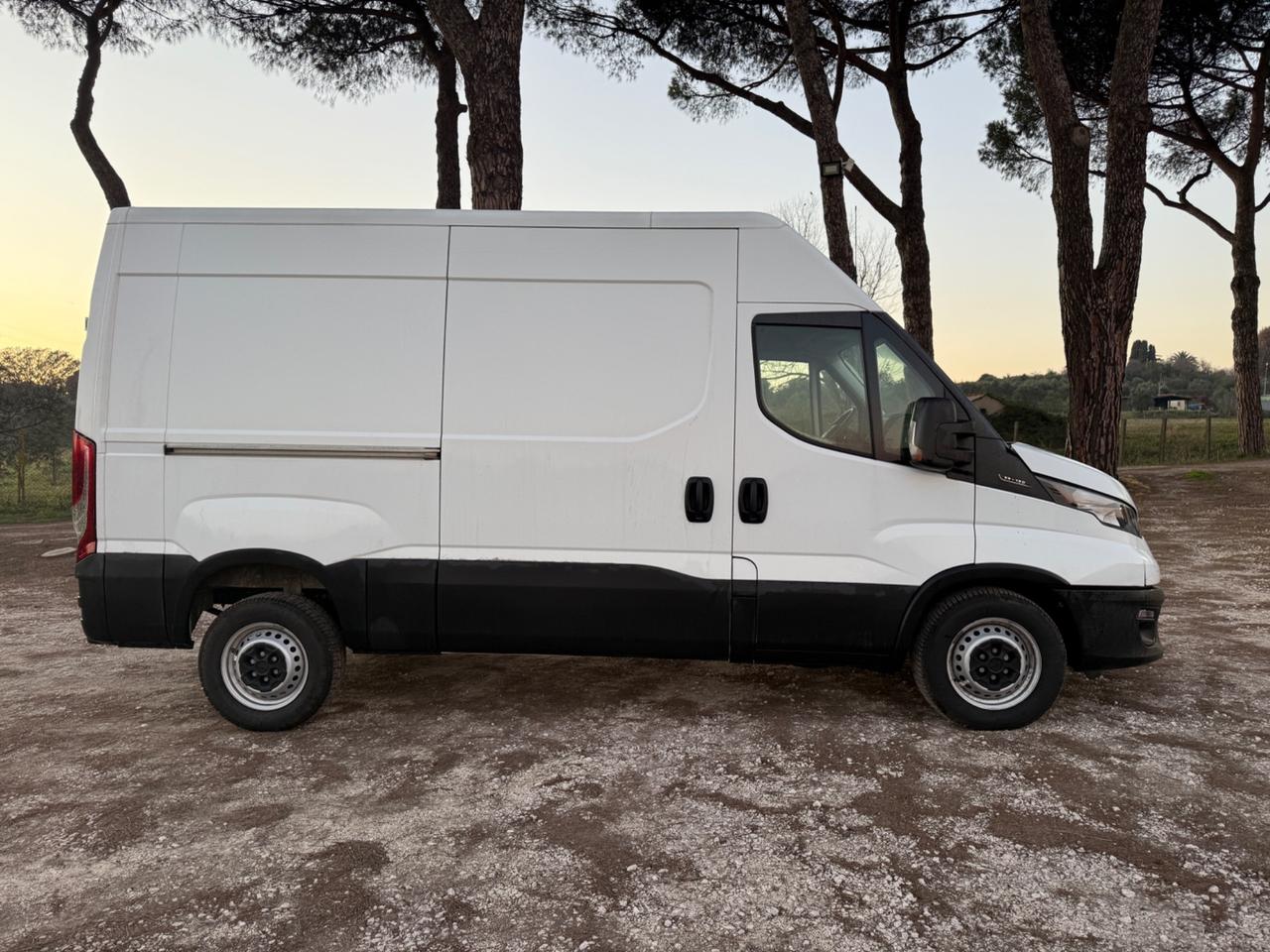 Iveco Daily 33S12V 2.3 Furgone OTTIMO STATO