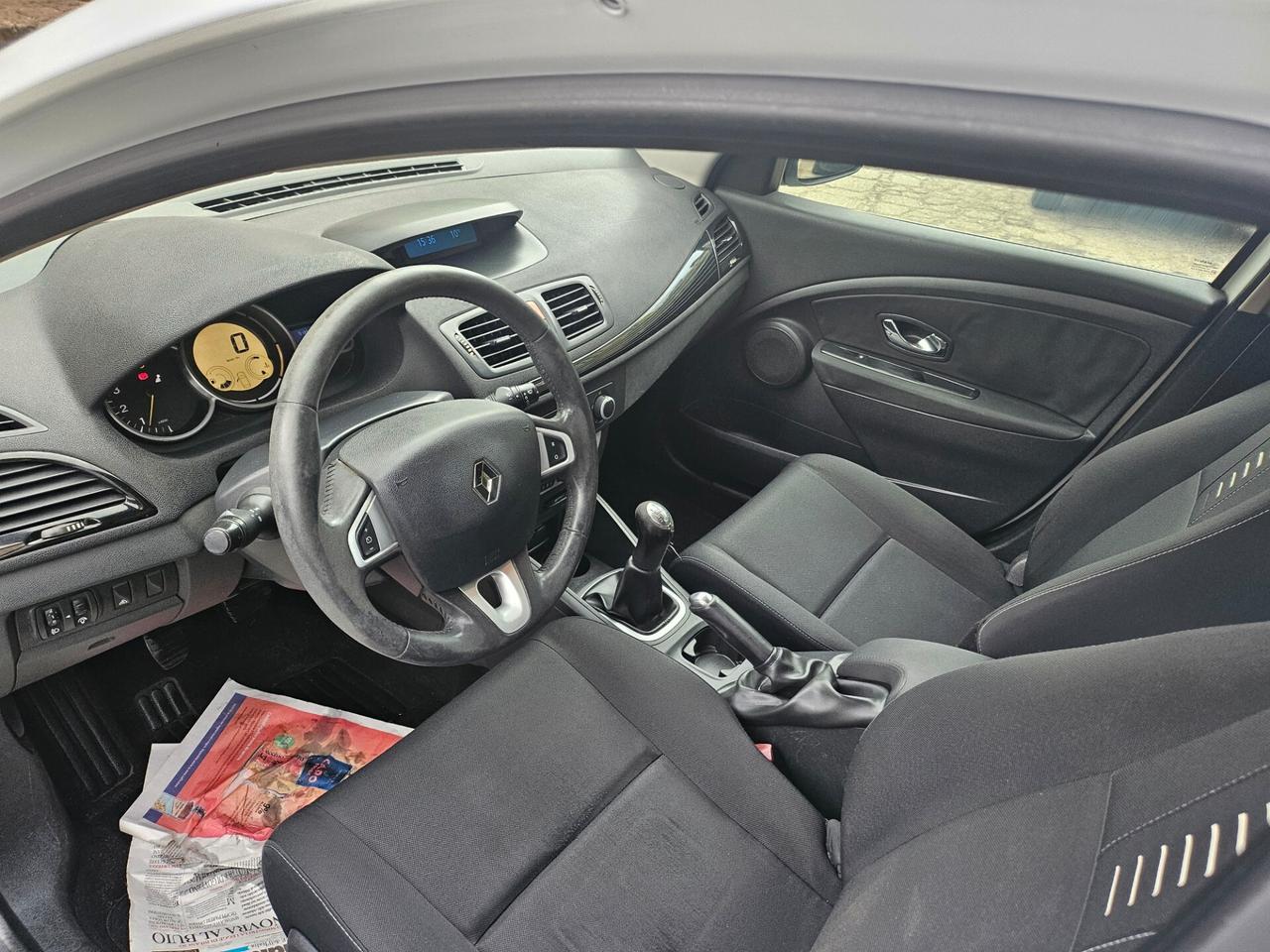 Renault Mégane 1.5 dCi 110CV SporTour 2012