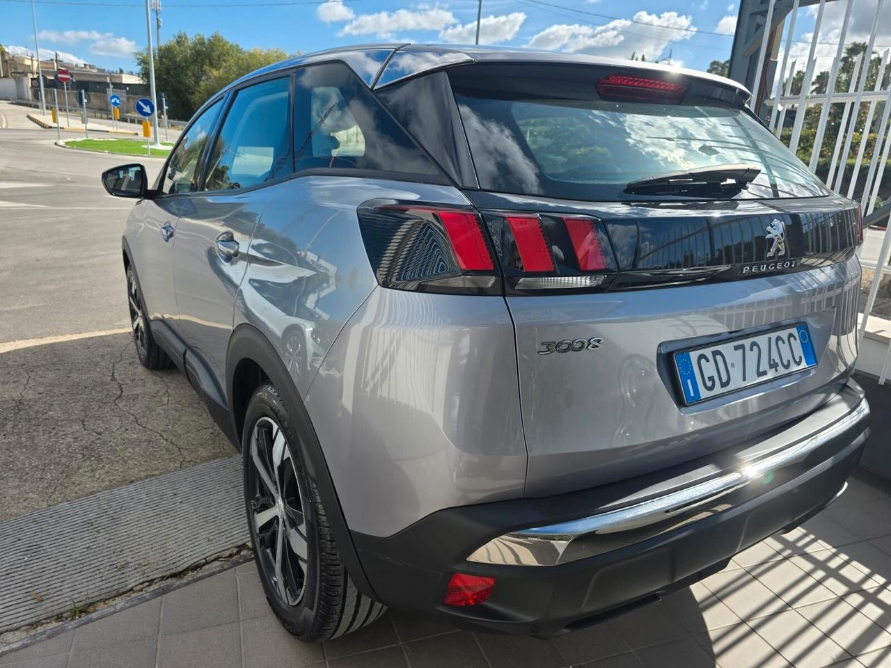 Peugeot 3008 BlueHDi 130 S&S Allure