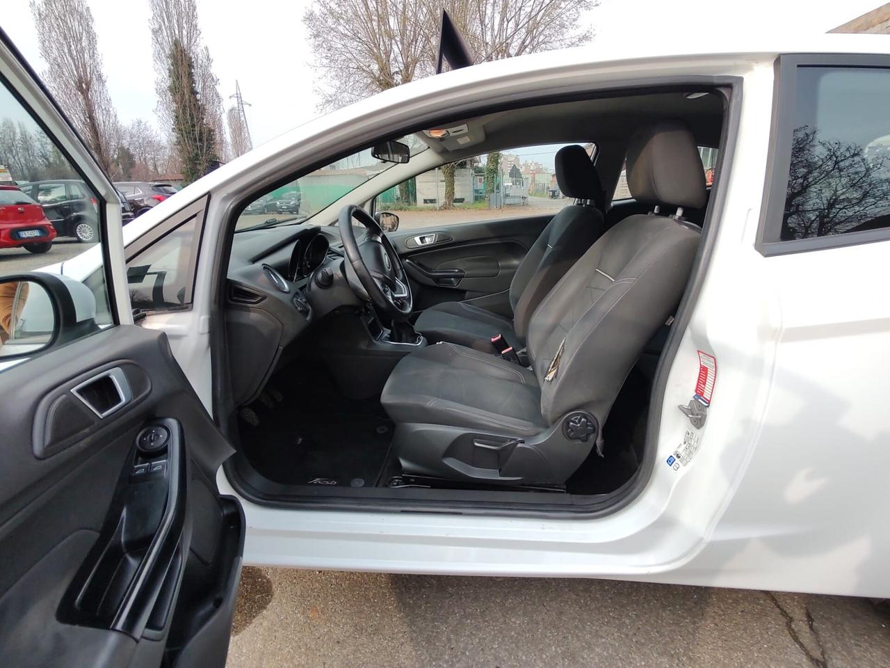 Ford Fiesta 1.4 3 porte Bz.- GPL, EURO 6, GPL DA REVISIONARE, OK NEOPATENTATI