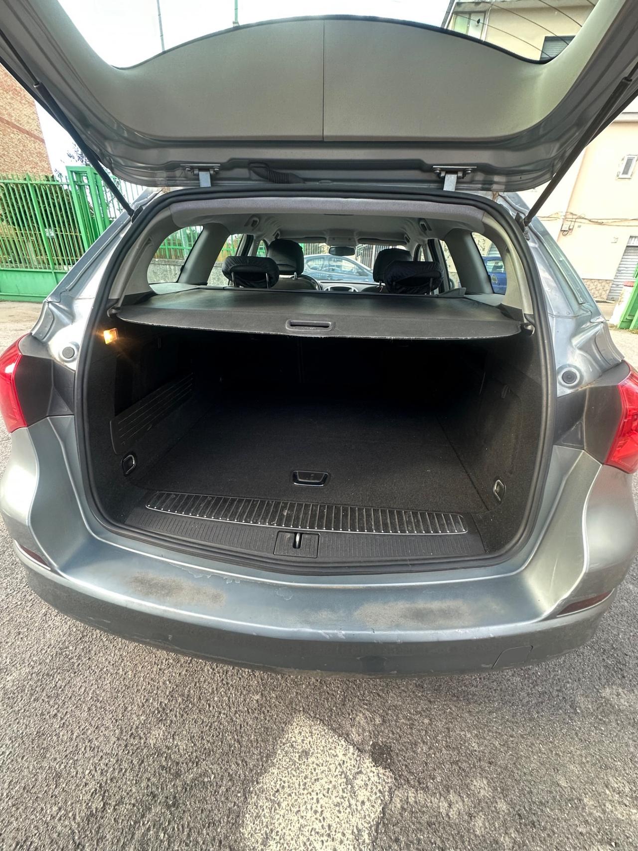 Opel Astra 1.4 100CV Sports Tourer Cosmo