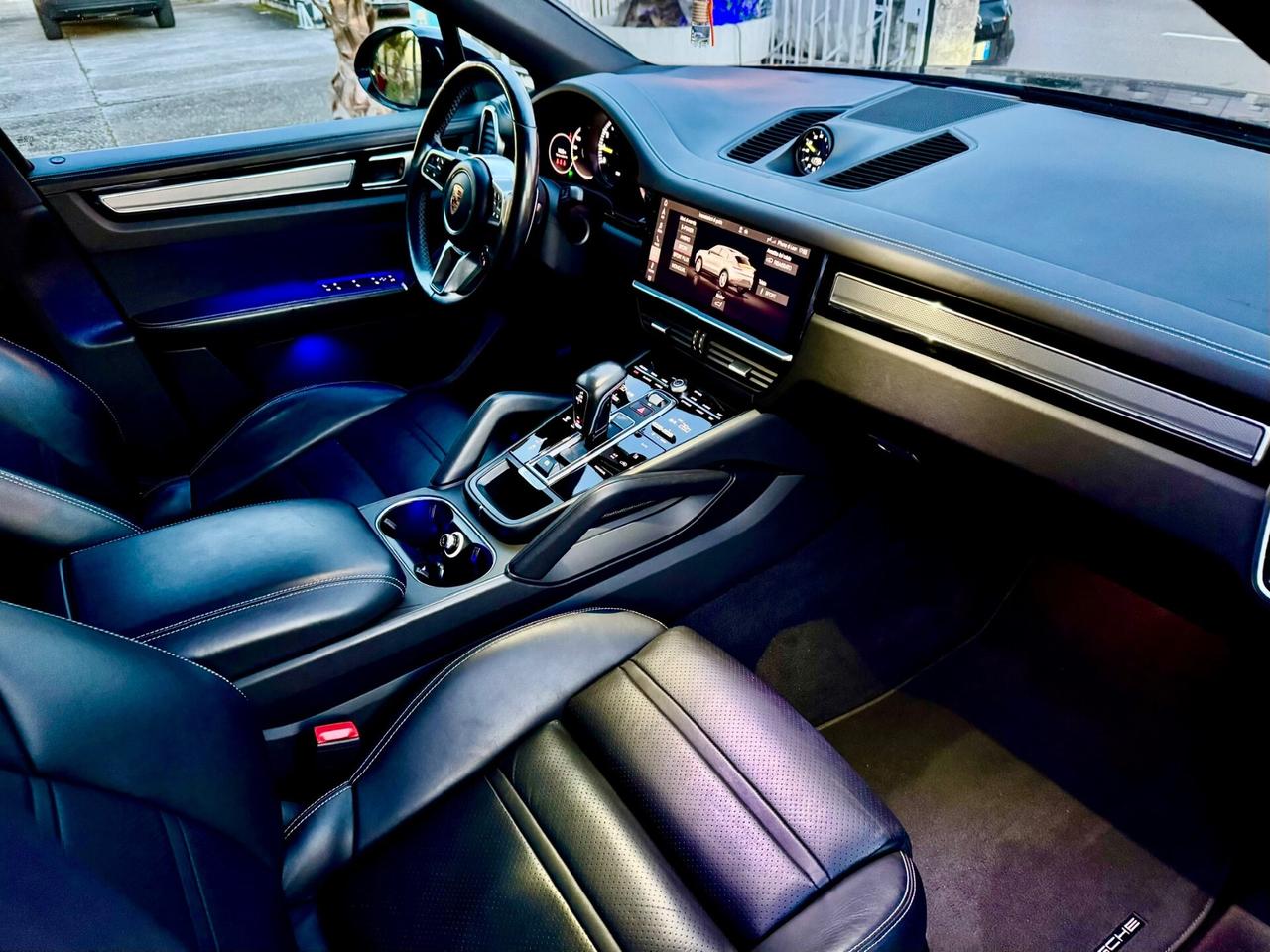 PORSCHE CAYENNE COUPE 3.0 462cv E-HYBRID FULL (PERMUTO)