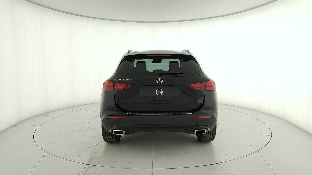 Mercedes-Benz GLA 200 d automatic