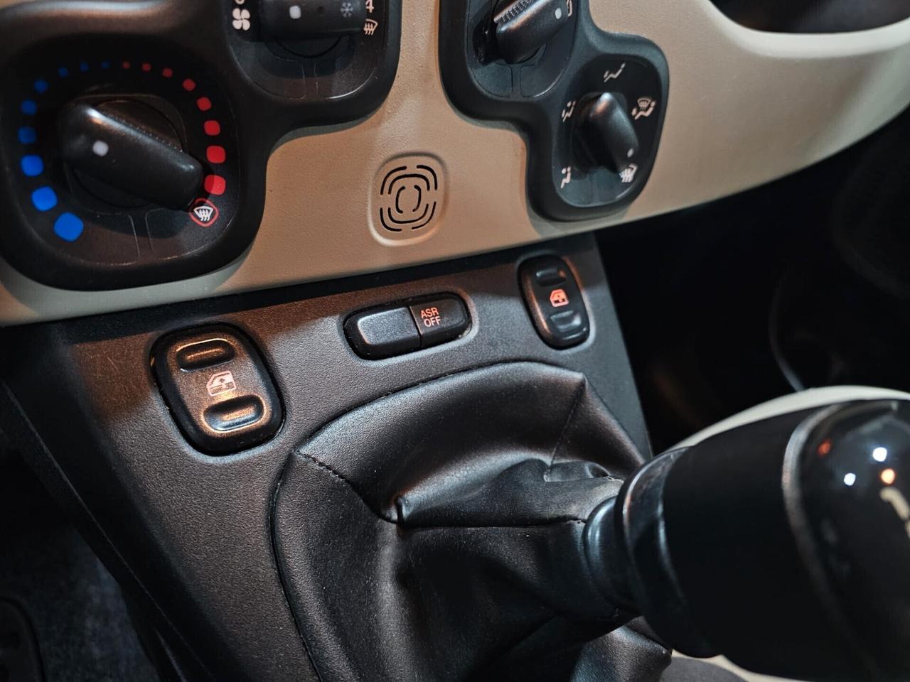 Fiat Panda 0.9 TwinAir Turbo Natural Power Lounge