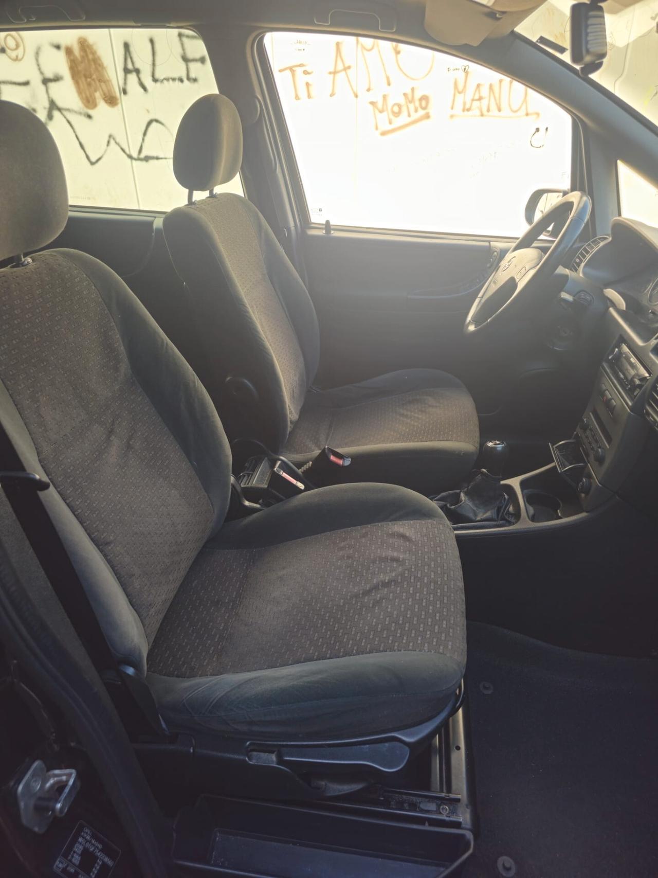 Opel Zafira 2.2 16V DTI cat Elegance