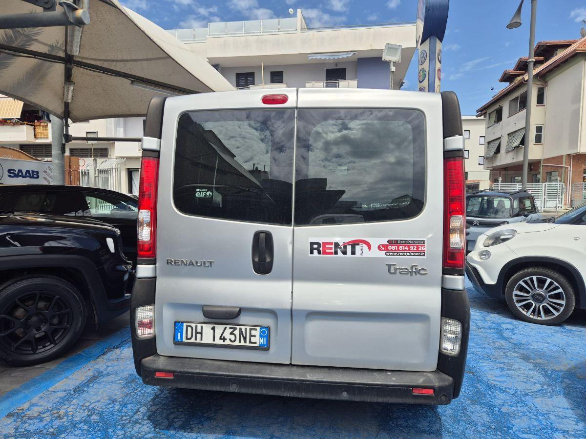 RENAULT - Trafic 2.0 diesel 6 posti