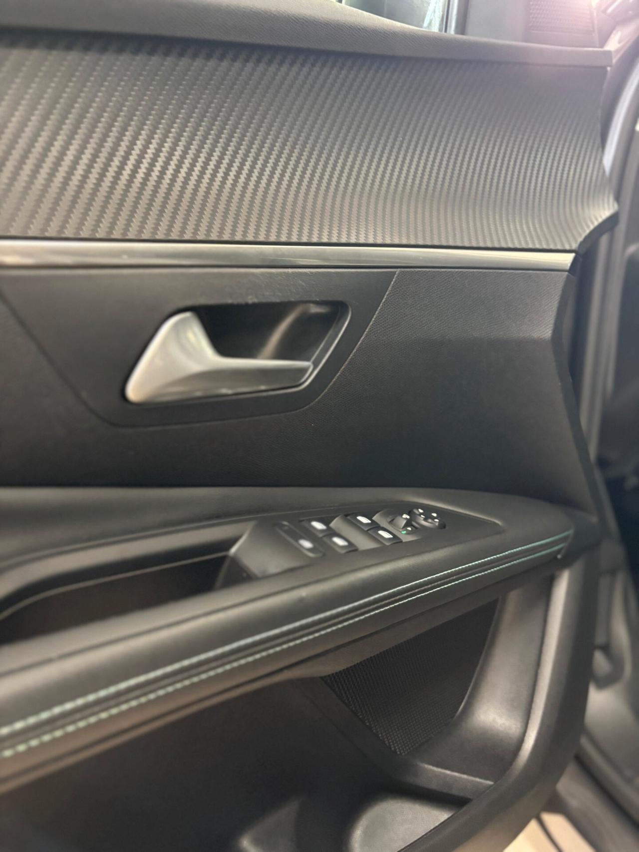 Peugeot 3008 BlueHDi 130 S&S Allure