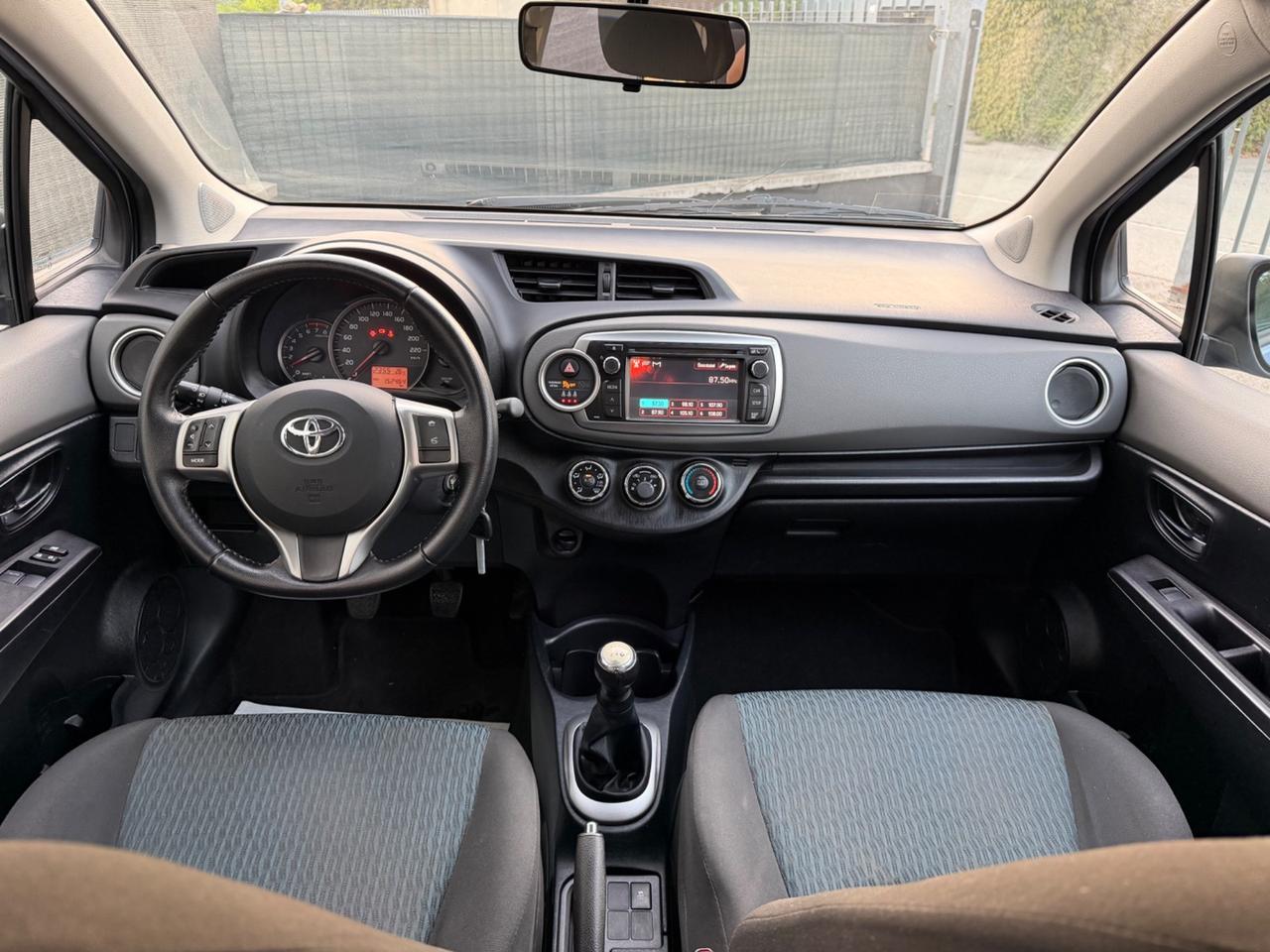 Toyota Yaris 1.0 5 porte Active NO BOLLO OCCASIONE NEOPATENTATI