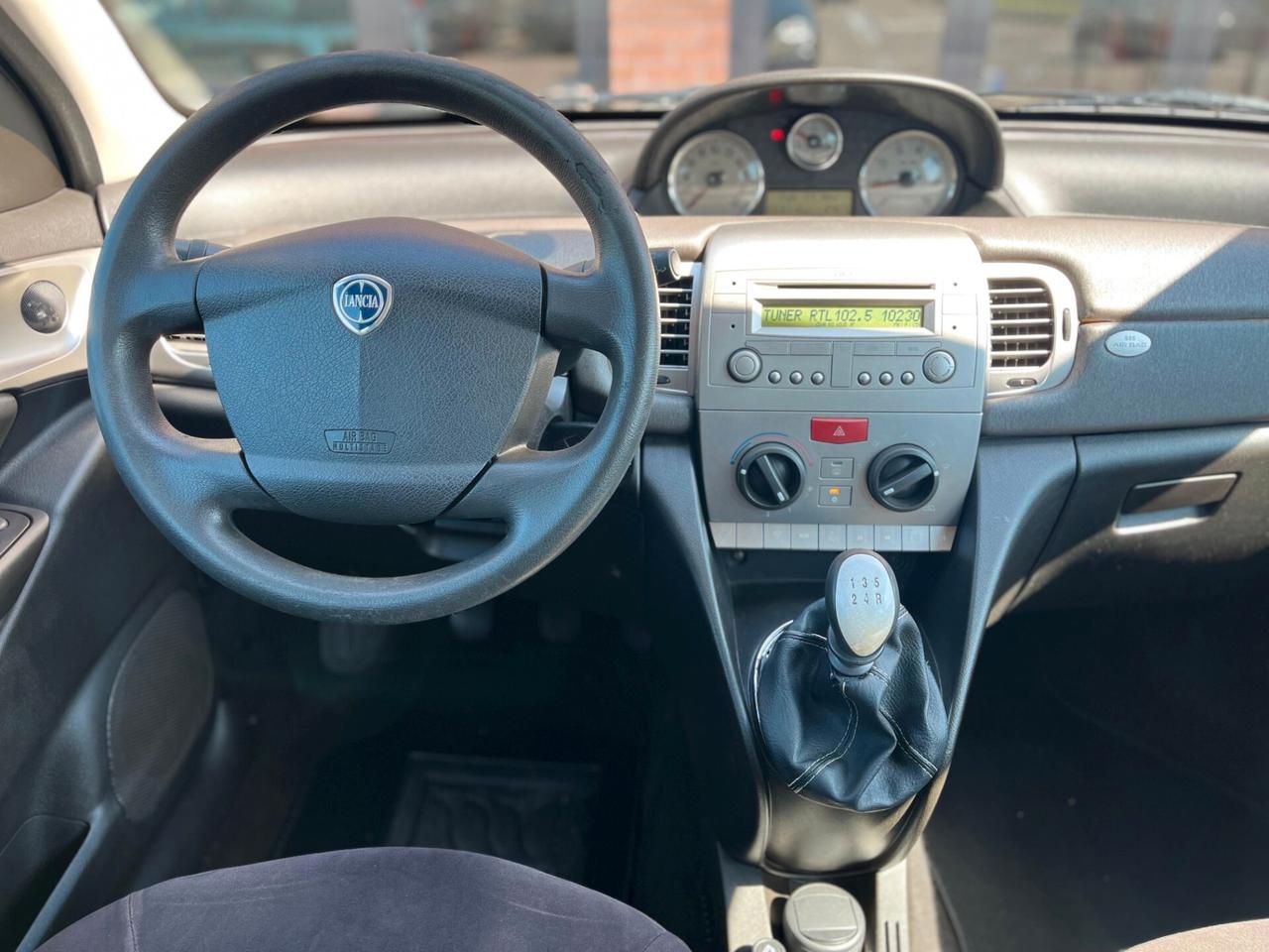 Lancia Ypsilon 1.2 Oro Plus