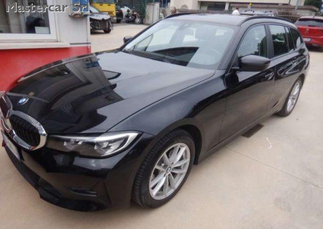 BMW 320 320d Touring mhev 48V xdrive - GC501JJ