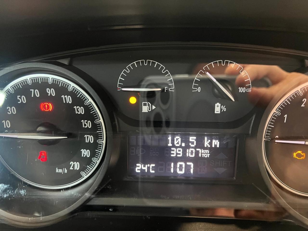 Lancia Ypsilon 1.0 FireFly 5 porte S&S Hybrid Gold