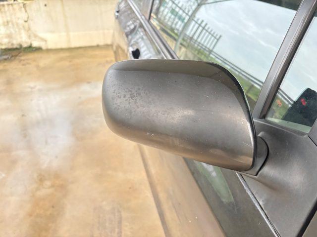 TOYOTA Yaris 1.0 5 porte OK NEIèATENTATI BòUETHOOT