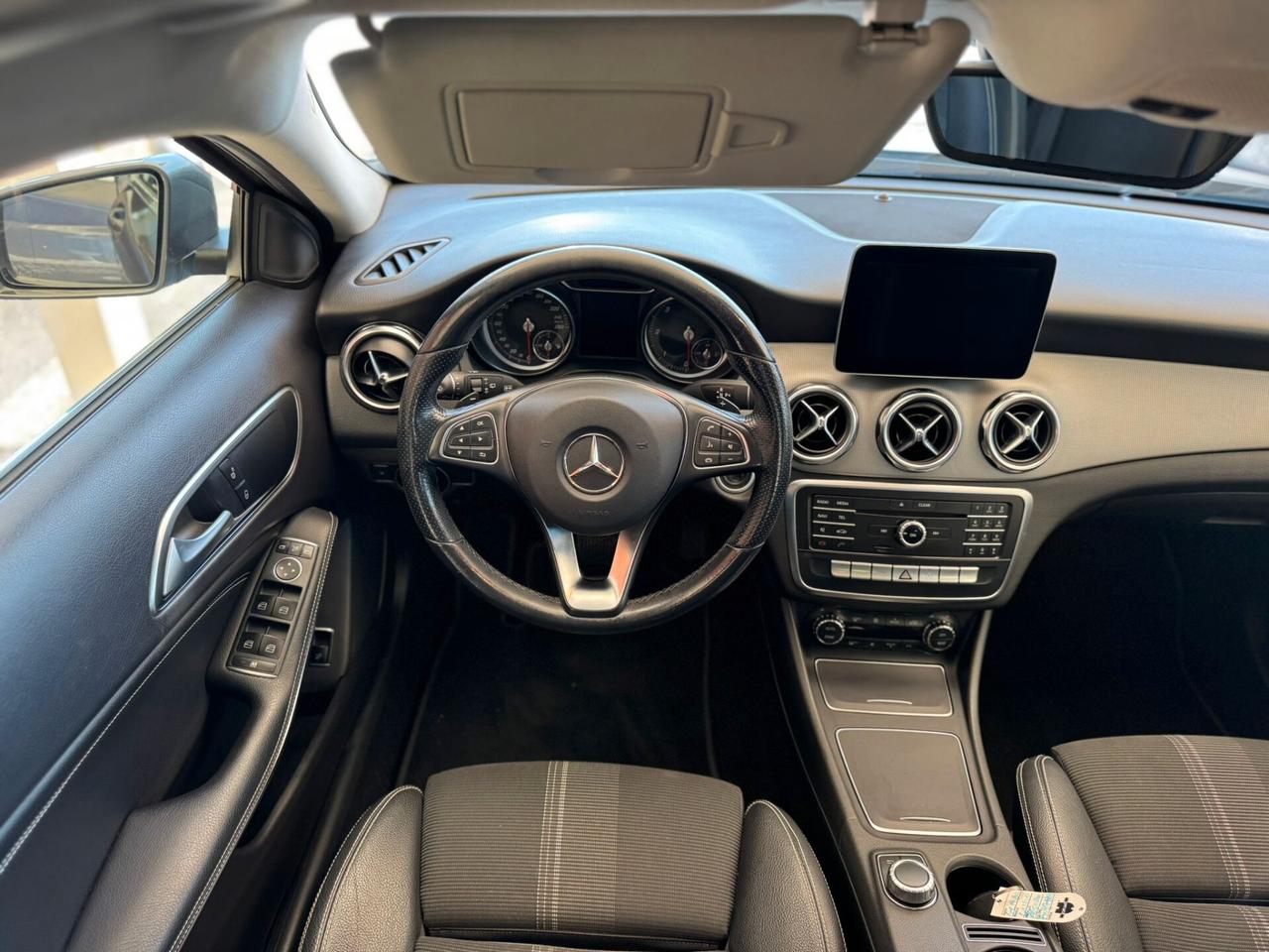 Mercedes-benz GLA 200 GLA 200 d Automatic Sport