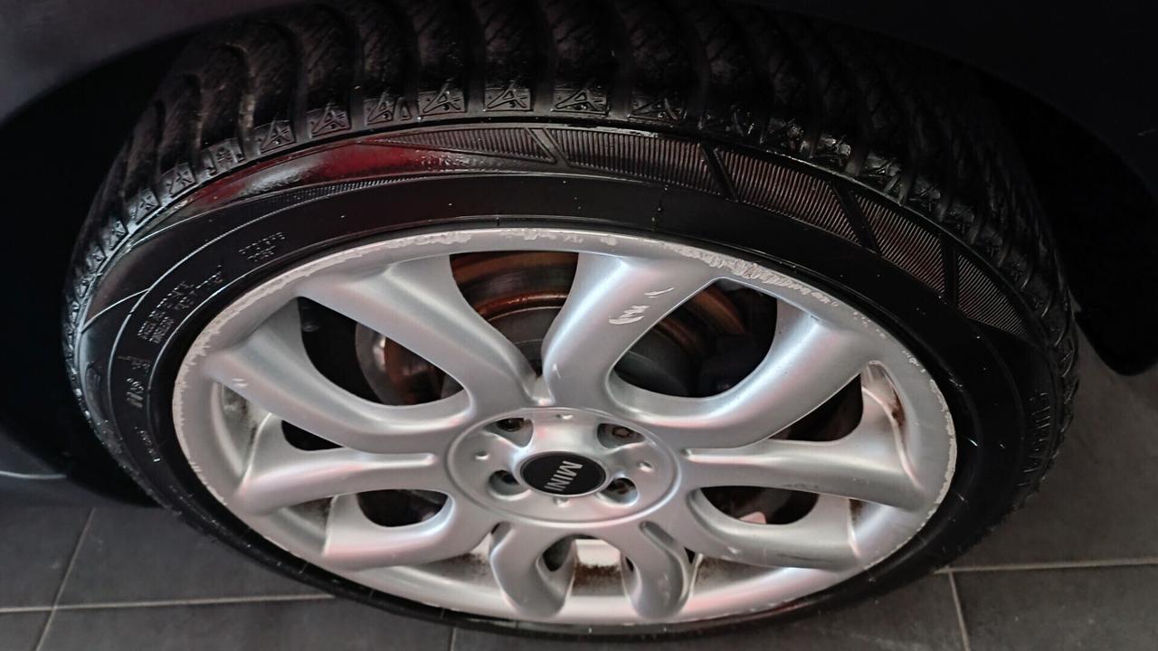 Mini Cooper D Clubman 1.6 16V