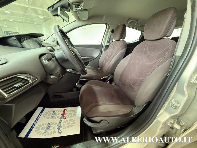 LANCIA Ypsilon 1.2 69 CV 5 porte GPL Ecochic Gold