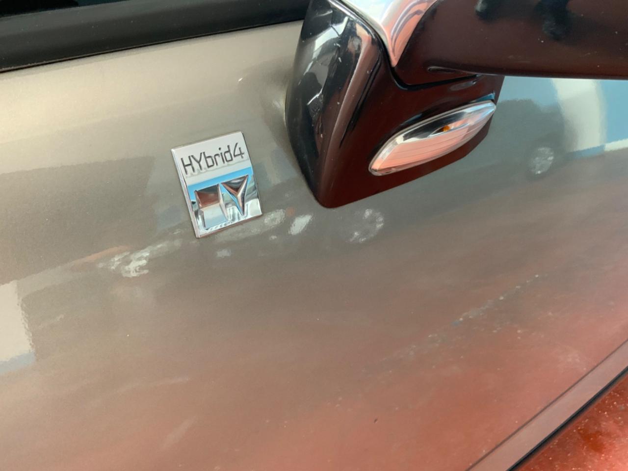 Peugeot 3008 HYbrid4