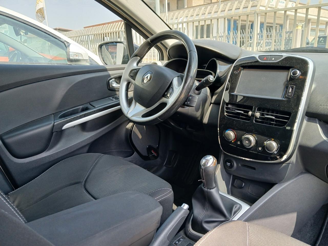 RENAULT Clio Sporter Duel 1.500 dCi 75cv