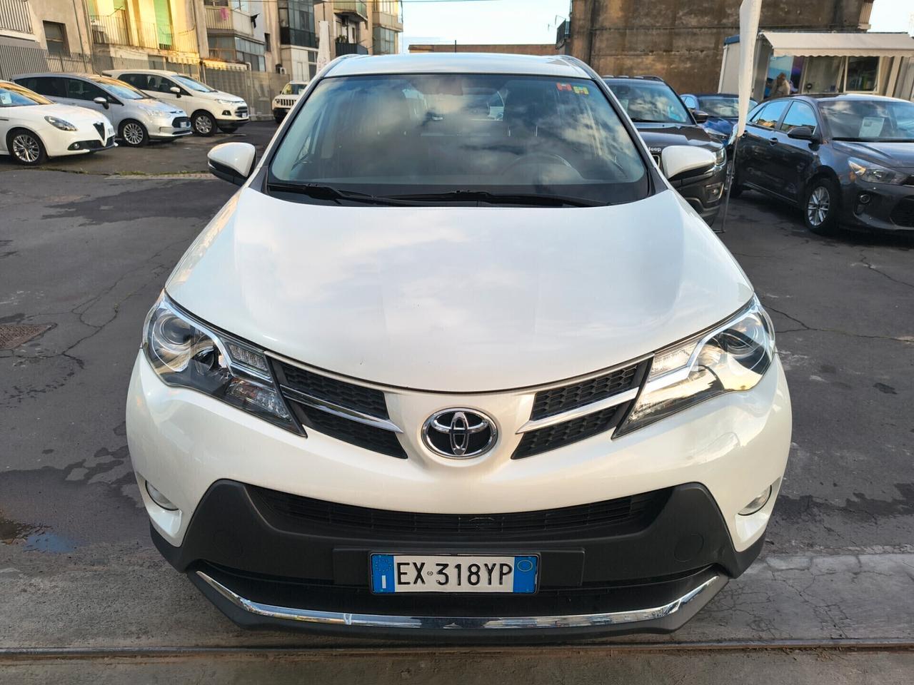 TOYOTA RAV4 UNICOPROPRIETARIO 2.2 DIESEL LOUNGE