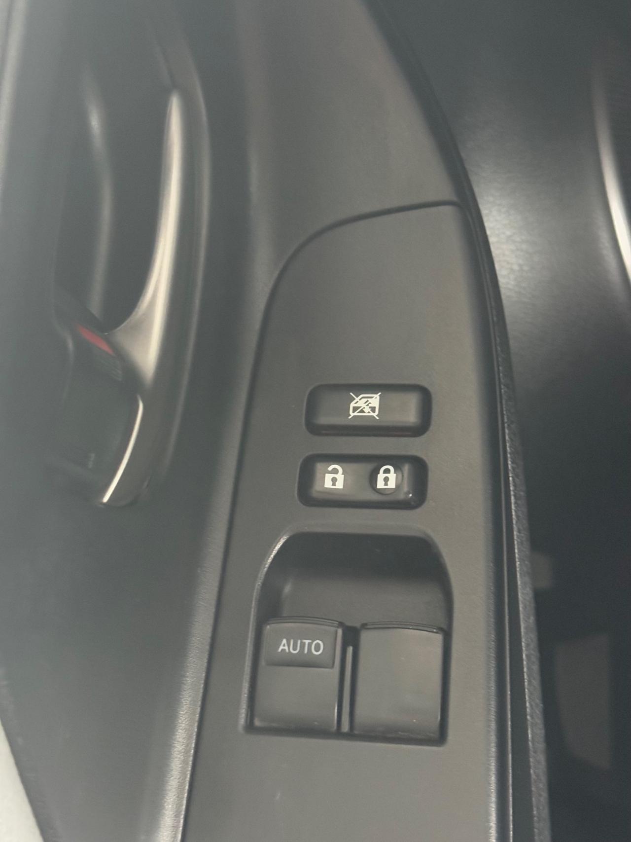Toyota Yaris 1.0 5 porte Lounge ok neopatentati