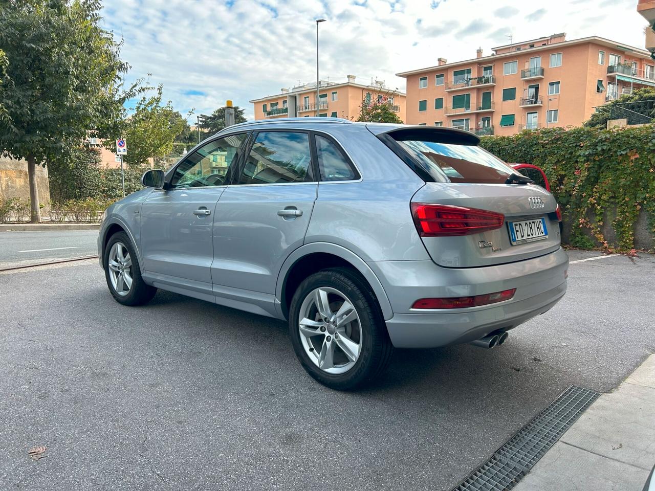 Audi Q3 2.0 TDI 120 CV Sport