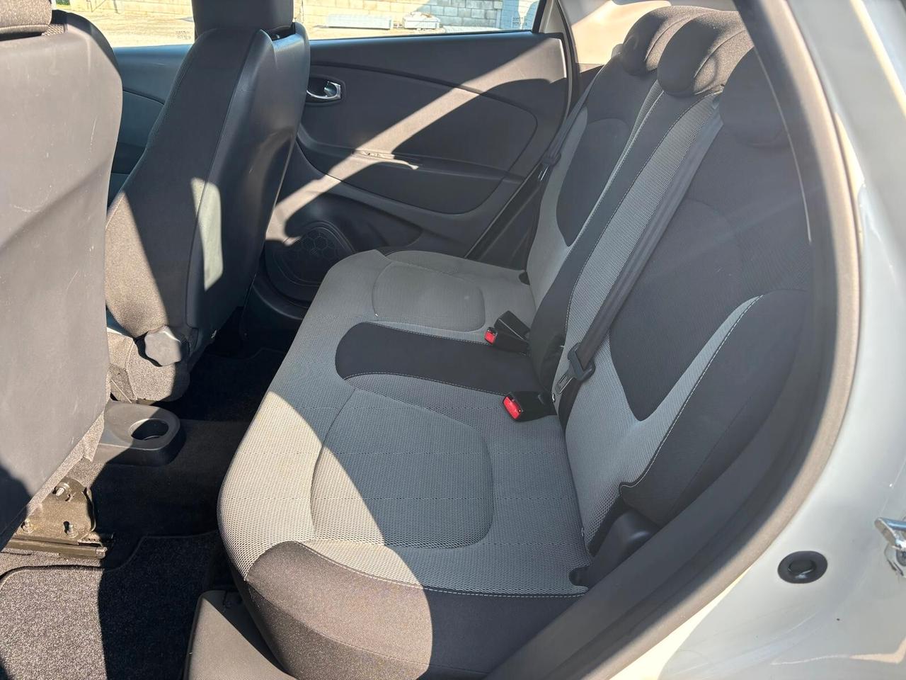 Renault Captur 900 TCe INTENS - 2015