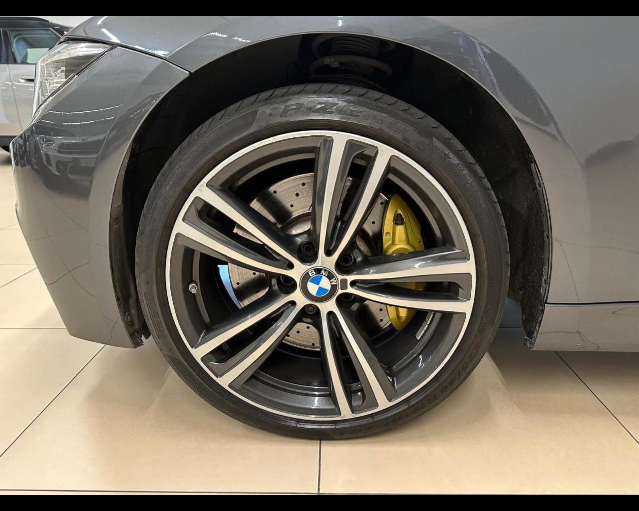 BMW Serie 3 (F30/31) - 320d xDrive Touring Msport