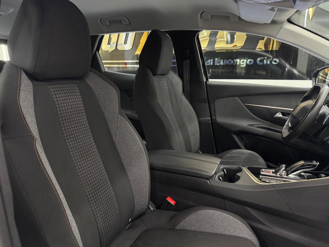 Peugeot 3008 130Cv EAT8 Allure Pack