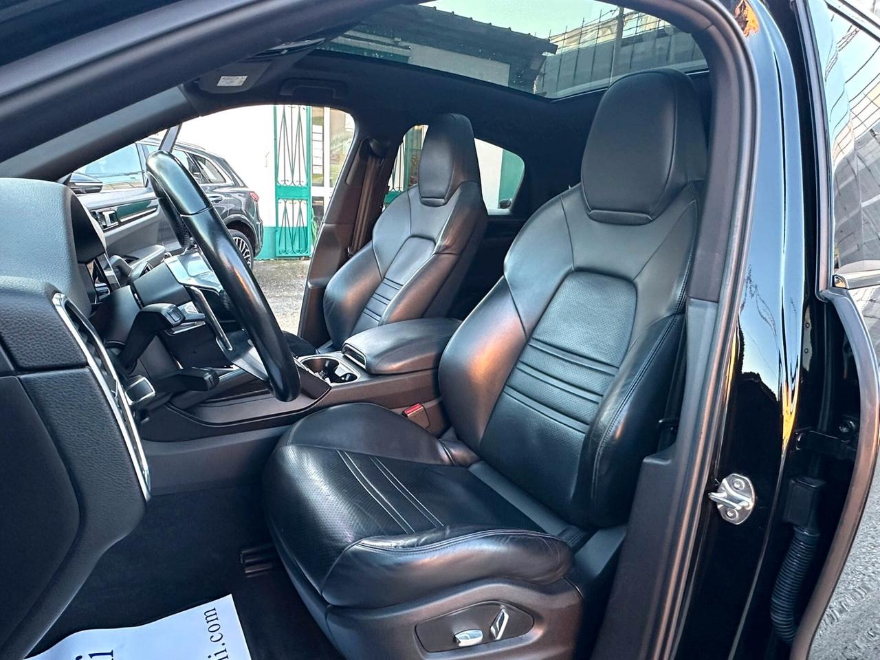 PORSCHE CAYENNE COUPE 3.0 V6 340CV