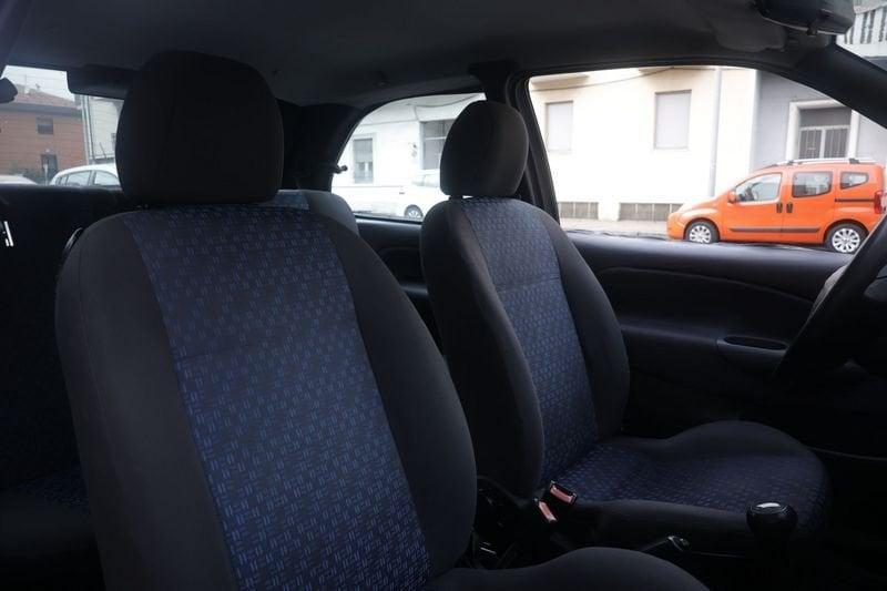 Ford Fiesta Ford Fiesta 3p 1.2 16v Ambiente 55KW ANNO 2001