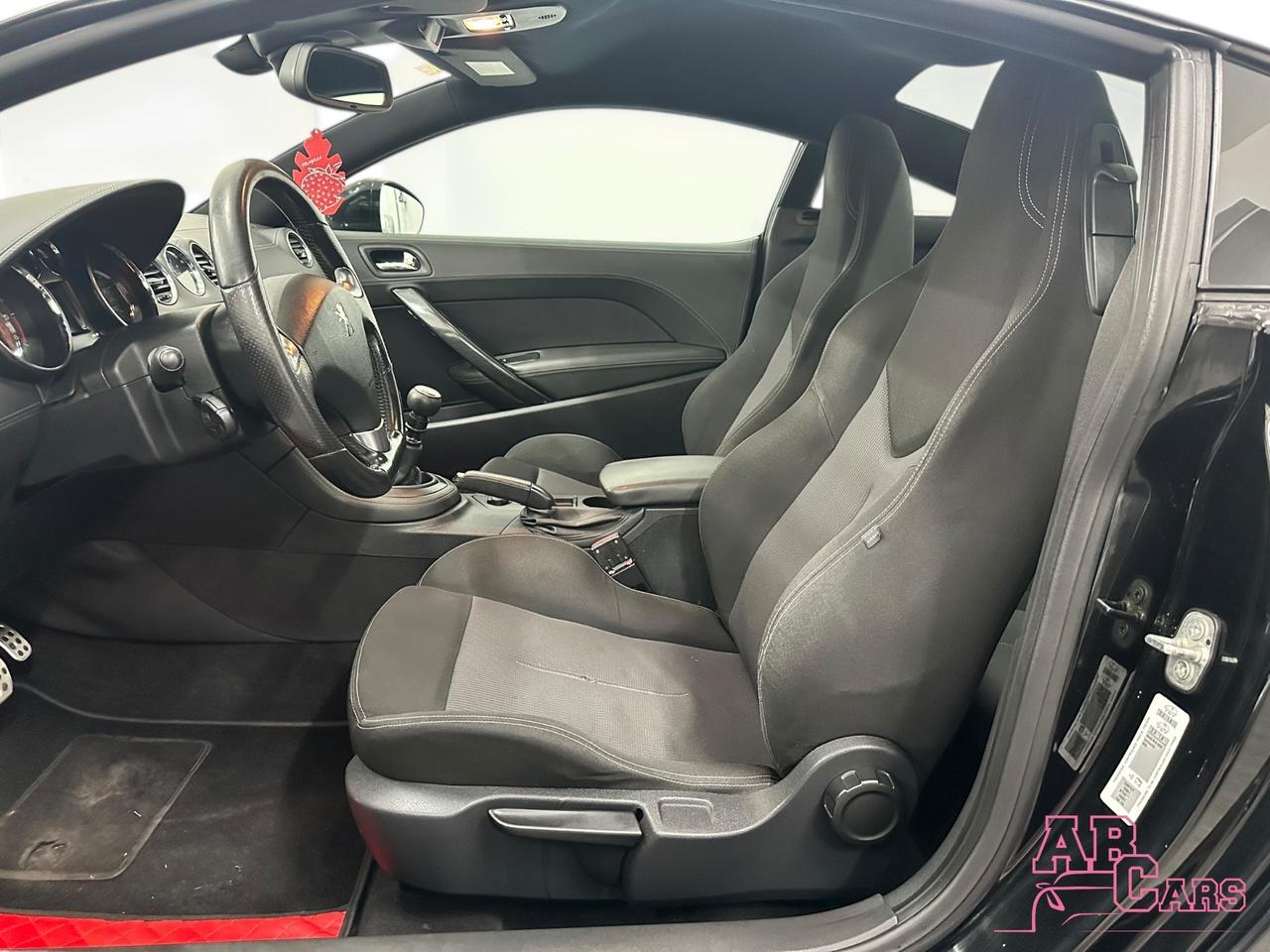 Peugeot RCZ 2.0 HDi 163CV Black Yearling