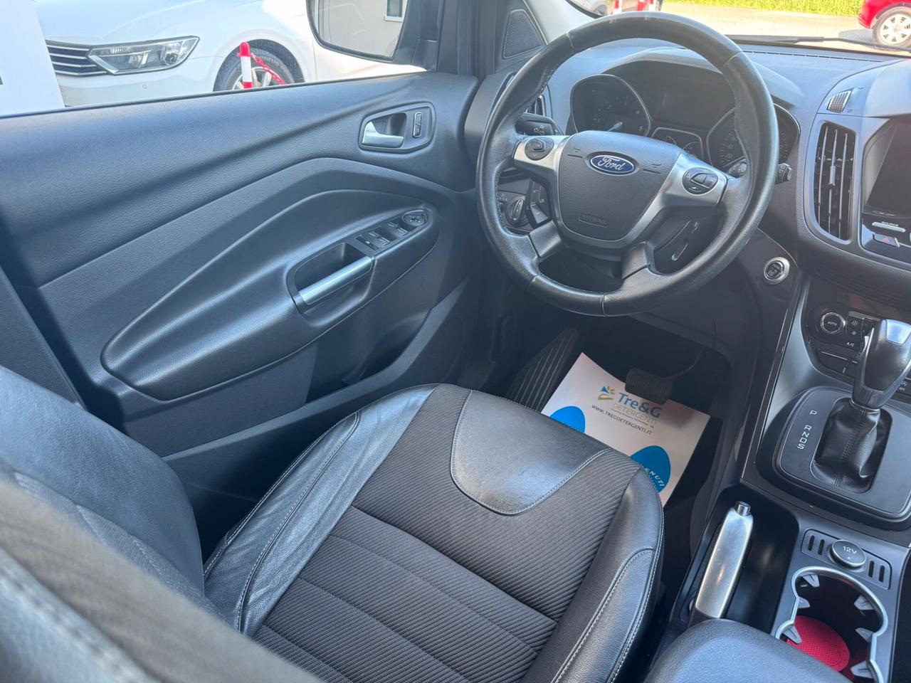 Ford Kuga 2.0 TDCI 150 CV S&S 4WD Powershift Titanium