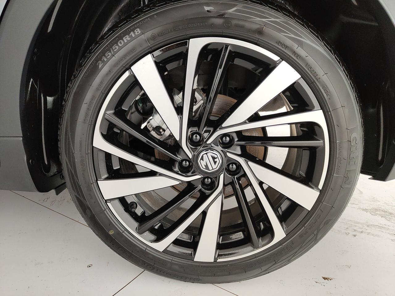 Mg ZS 1.5 Hybrid+ Luxury