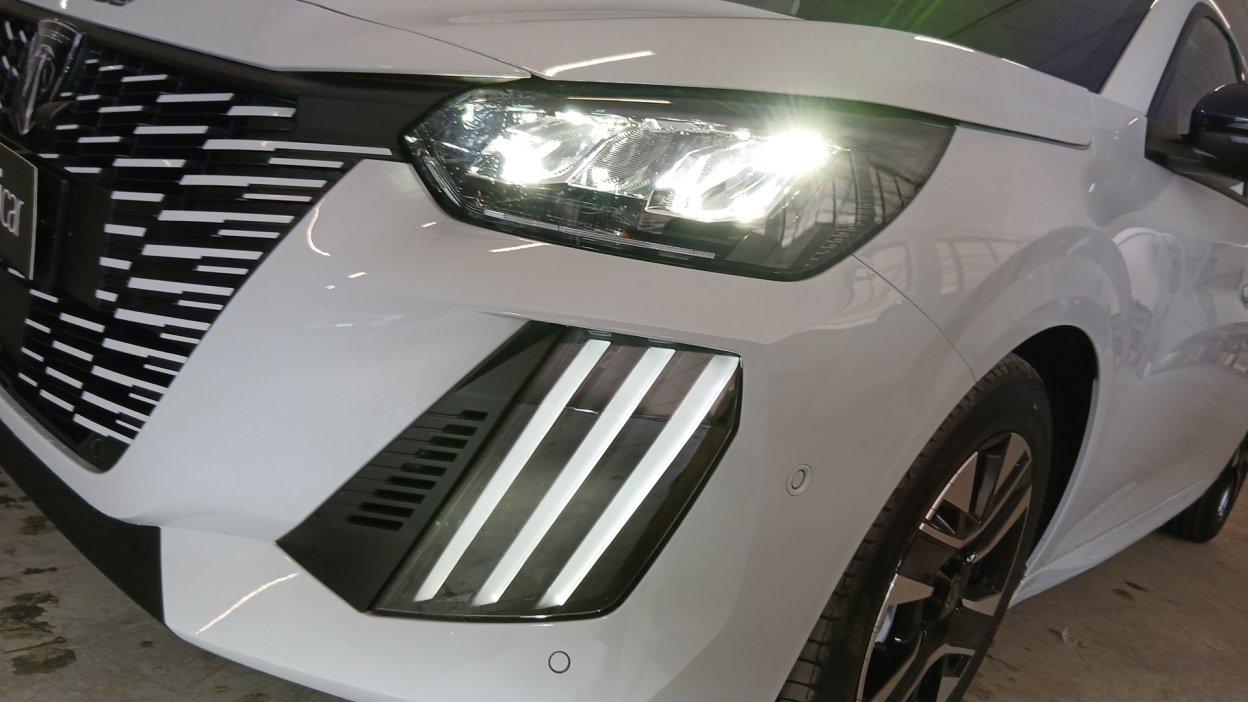 PEUGEOT 208 2ª serie - 208 Hybrid 110 e-DCS6 5 porte Allure