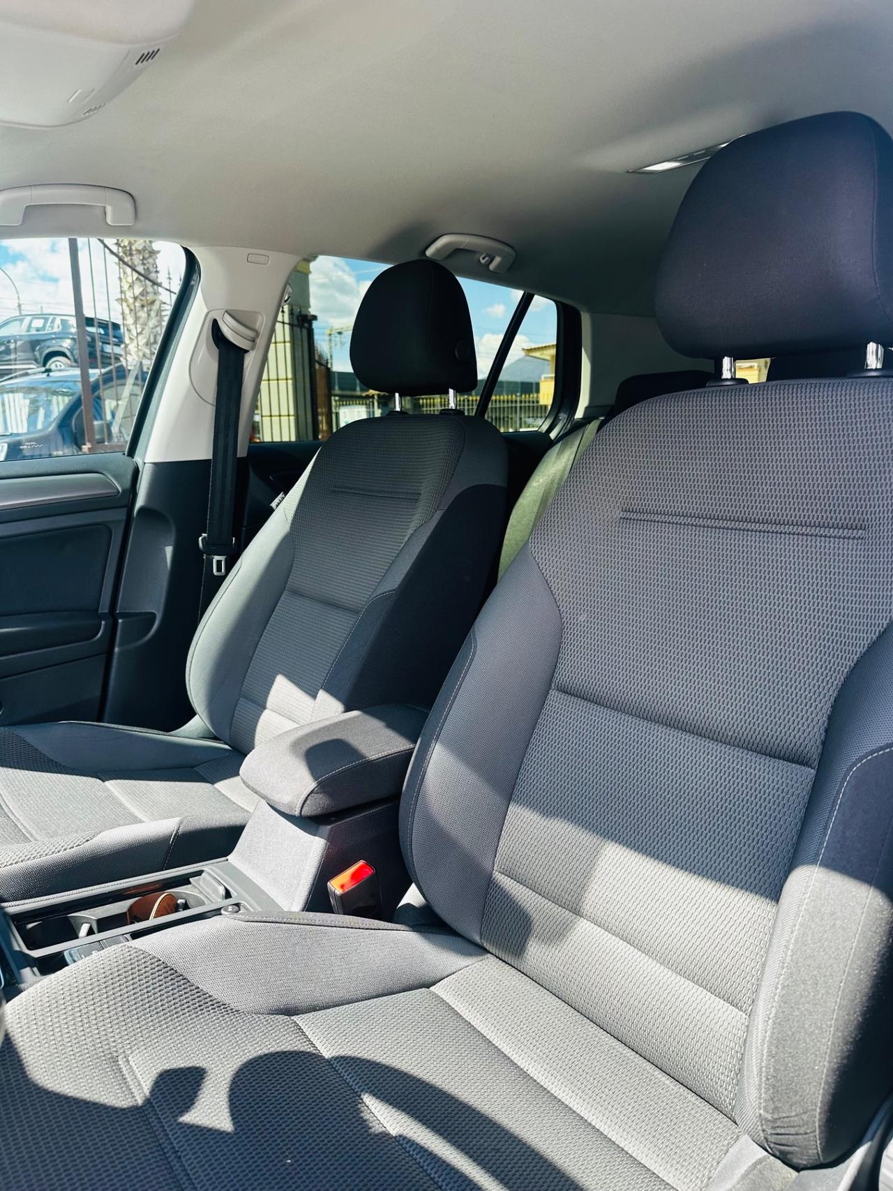 Volkswagen Golf 2.0 TDI 150 CV DSG SCR Style