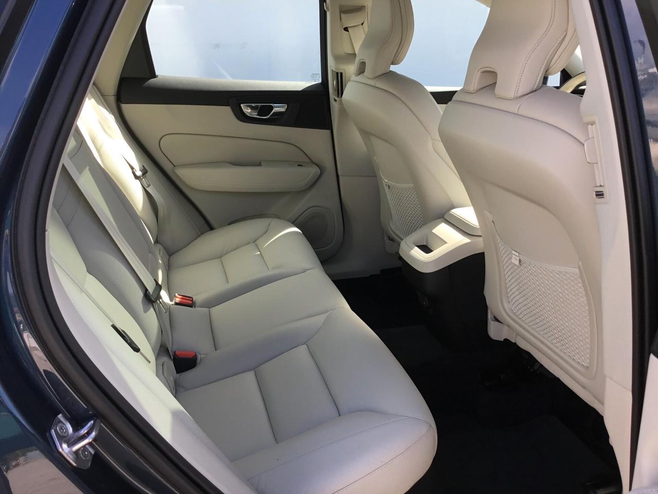 Volvo XC60 B4 (d) AWD Geartronic Inscription