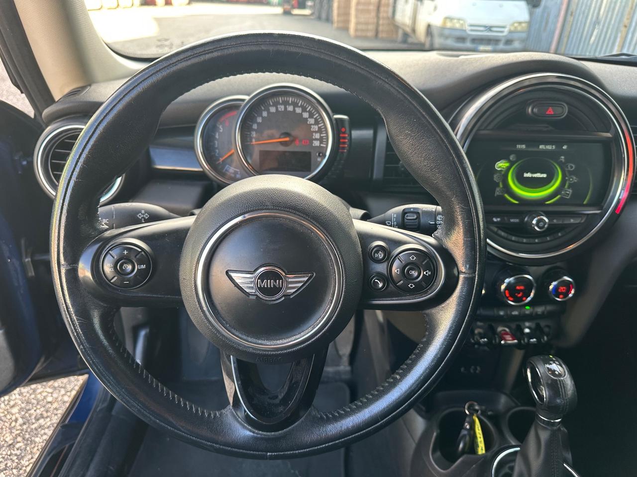 Mini 1.5 Cooper D 3 pt autom 7