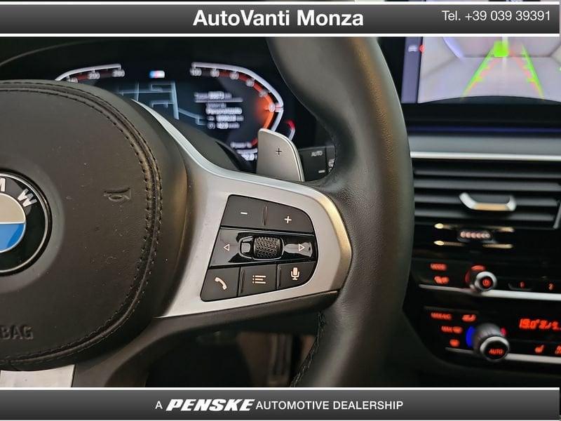 BMW Serie 5 530d 48V xDrive Touring Msport