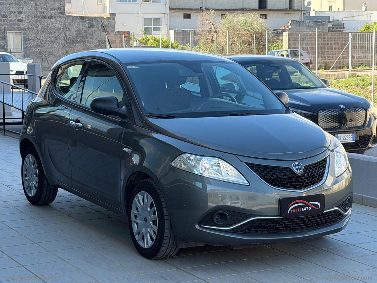LANCIA Ypsilon 1.2 69 CV 5p. GPL Ecochic Silver
