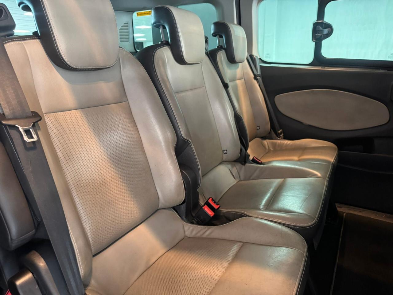 Ford Tourneo Custom 310 2.0 TDCi 170CV PC Titanium